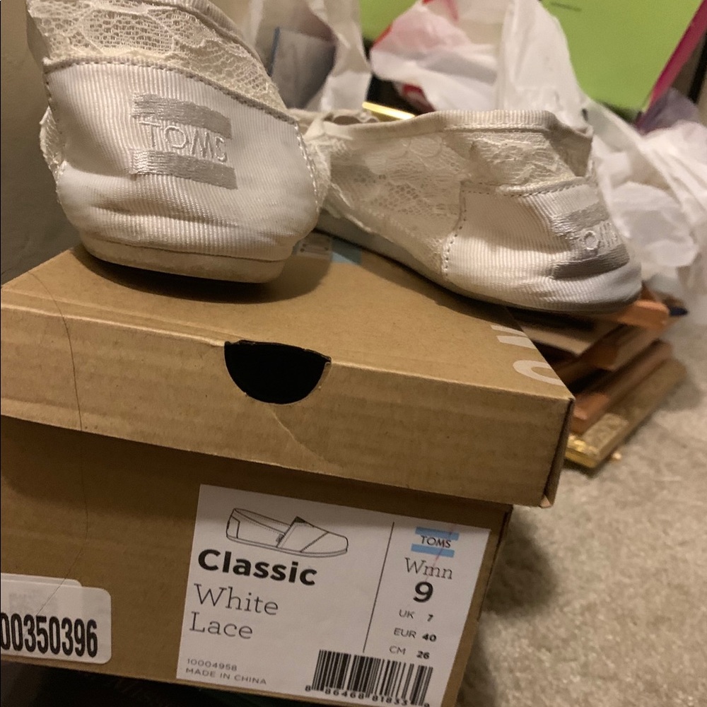 Cream Lace TOMS